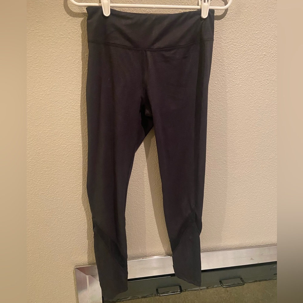 Balance Collection Size Medium Women’s Leggings